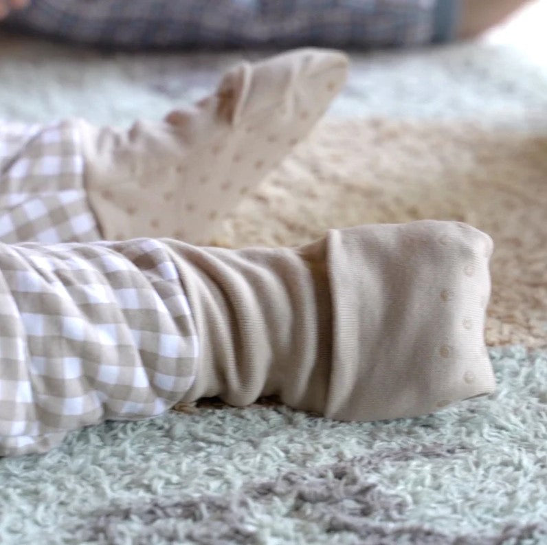 MOLIS&CO Winter Baby Sleeping Jumpsuit with Socks (2.5 TOG) - Vichy Beige